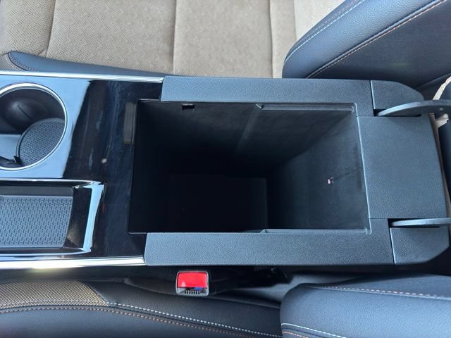 Used 2025 Chevrolet Equinox ACTIV w/ Safety and Technology Package AWD/4WD image 23