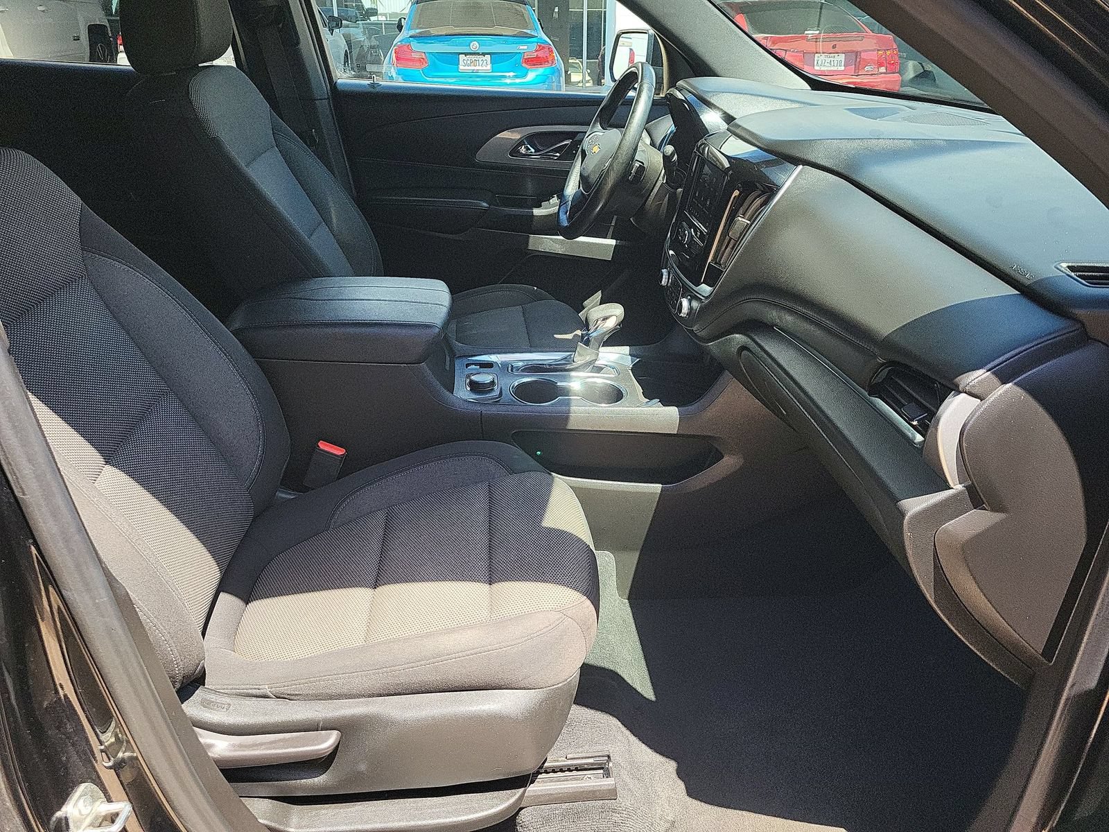 Used 2023 Chevrolet Traverse LT FWD image 26