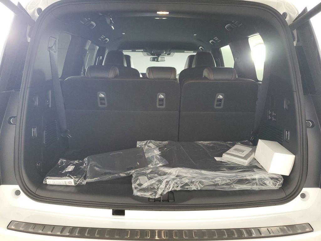 New 2026 Nissan Armada SL w/ Captain's Chari Seat Package image 33