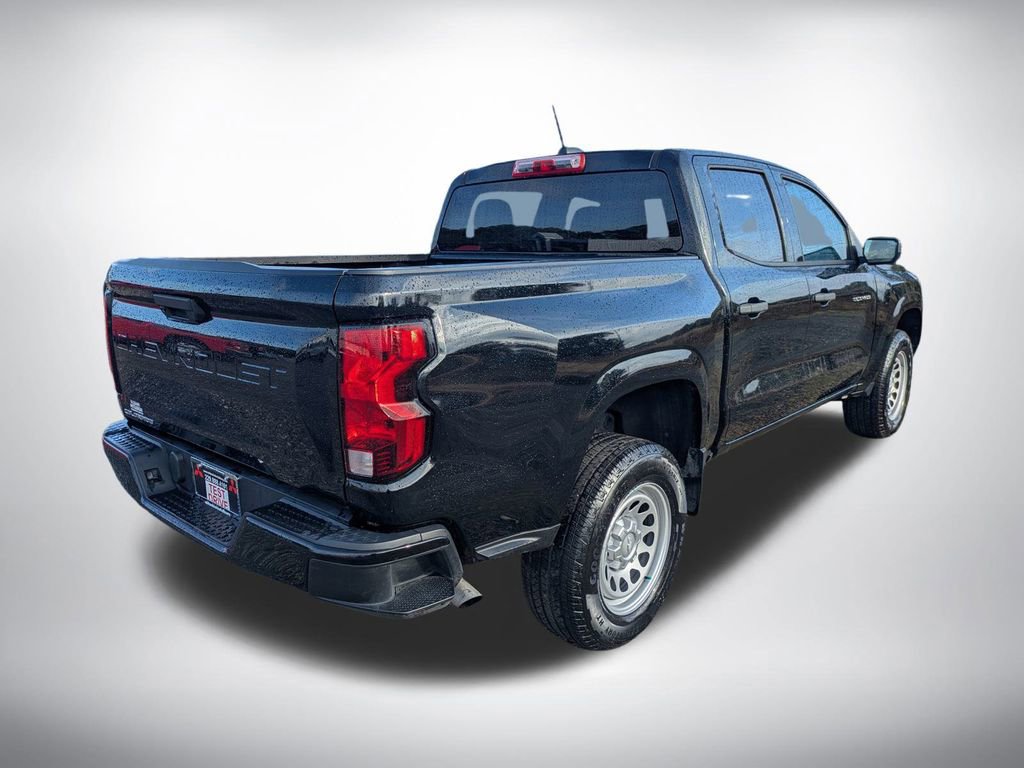 Used 2023 Chevrolet Colorado W/T image 3