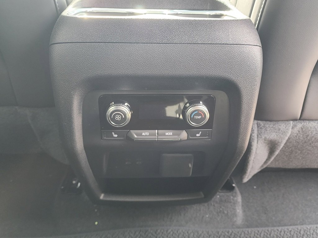 New 2026 GMC Acadia Denali w/ Super Cruise Package image 52