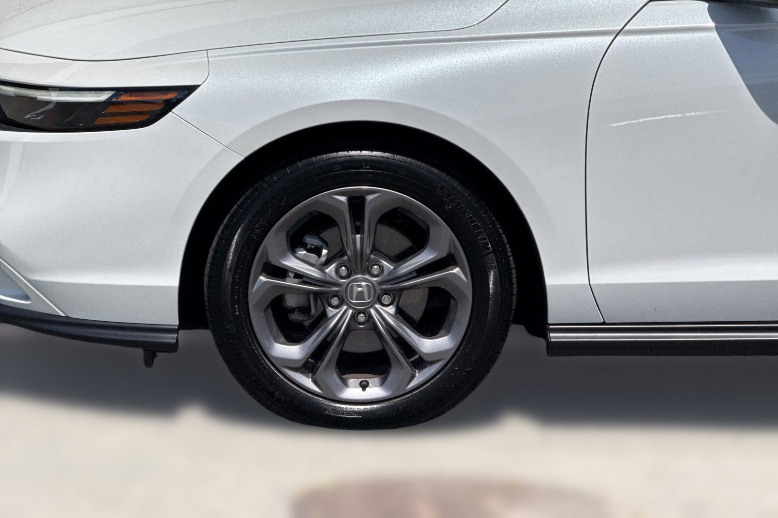 Certified 2023 Honda Accord EX image 11