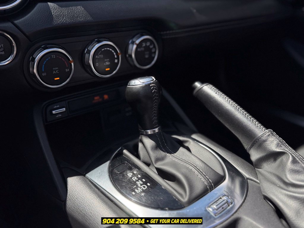 Used 2021 MAZDA MX-5 Miata RF Grand Touring RWD image 19