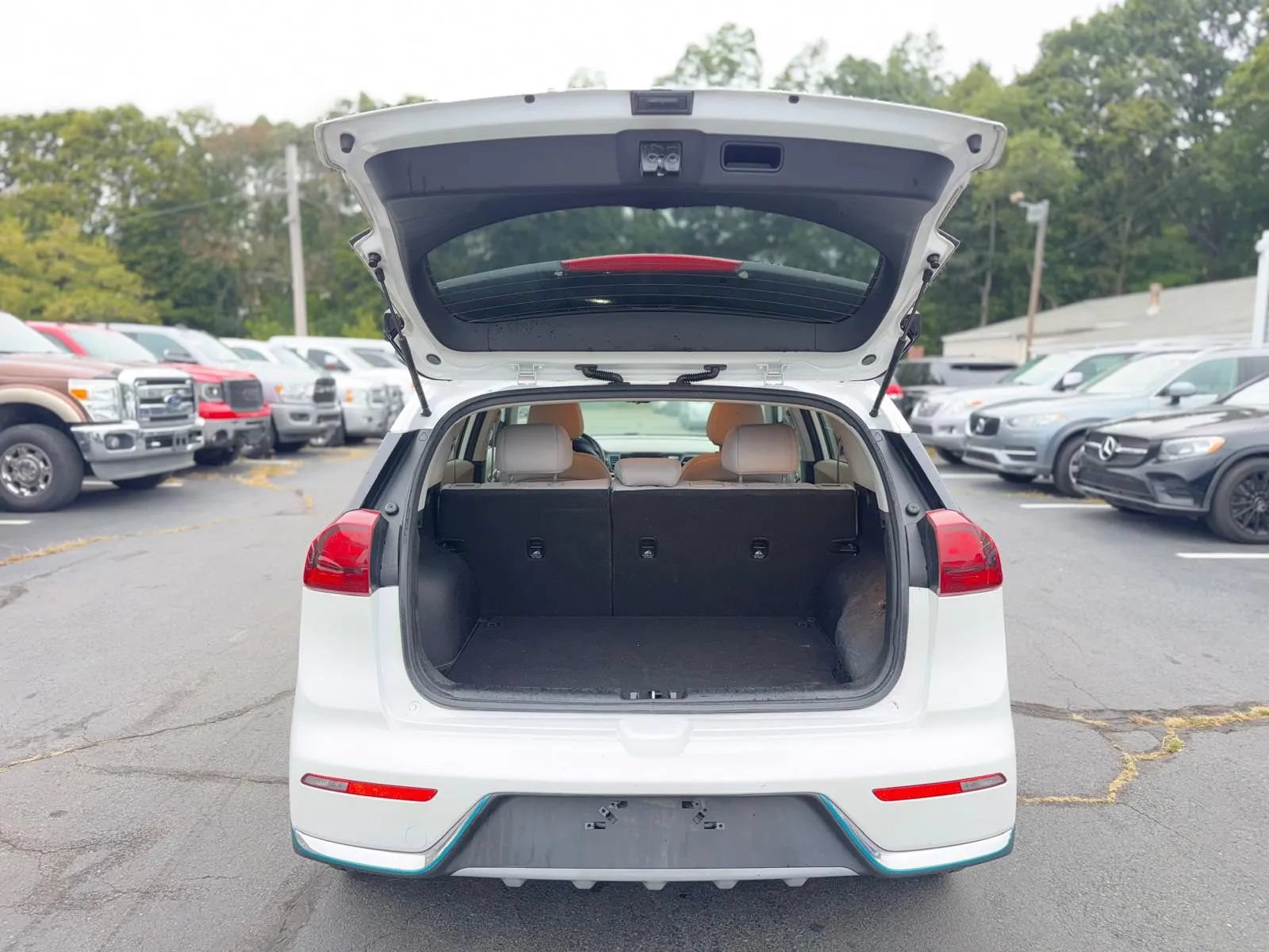 Used 2019 Kia Niro LX FWD image 9