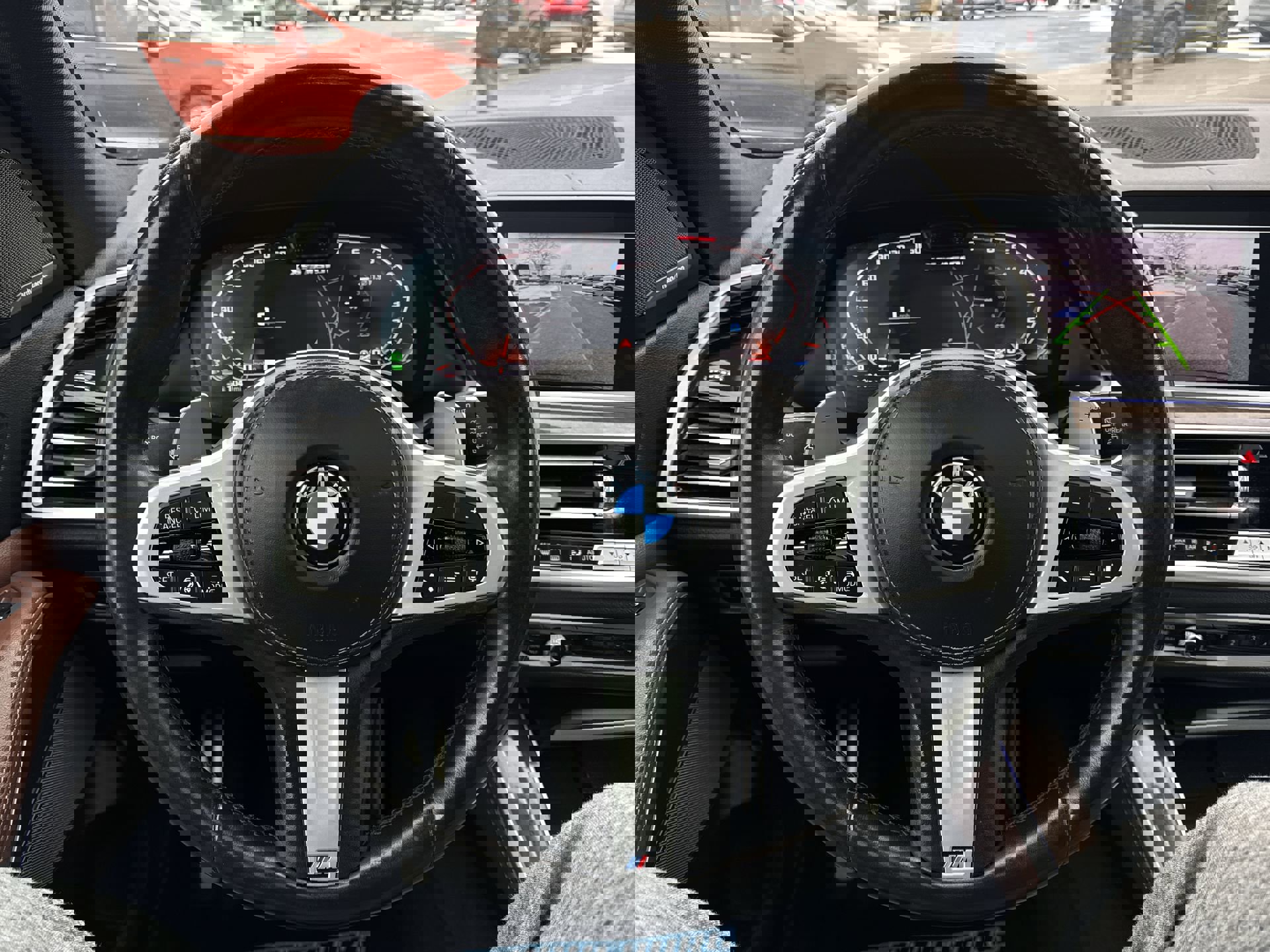 Used 2022 BMW X5 M50i w/ Executive Package image 18