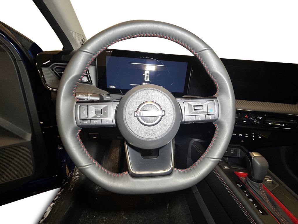 New 2026 Nissan Kicks SR w/ Cold Weather Package AWD/4WD image 13