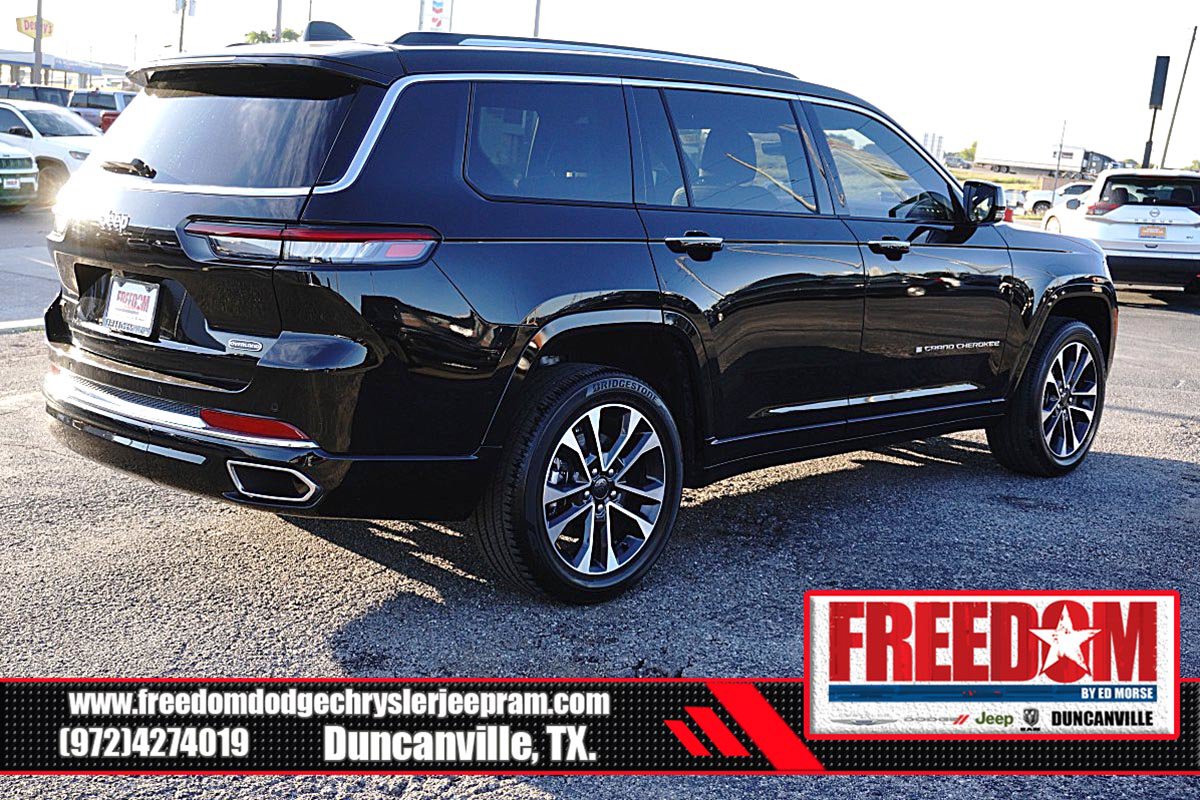 Used 2023 Jeep Grand Cherokee L Overland w/ Trailer Tow Group (B) RWD image 5