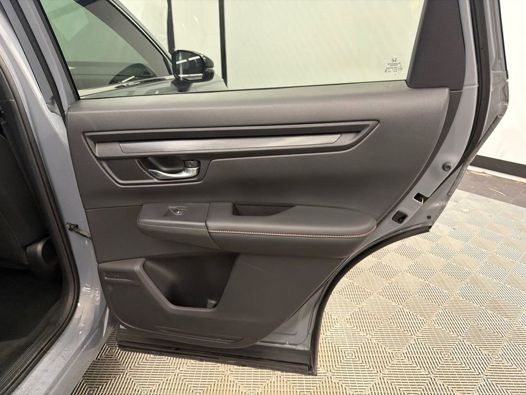 Used 2023 Honda CR-V Sport image 17