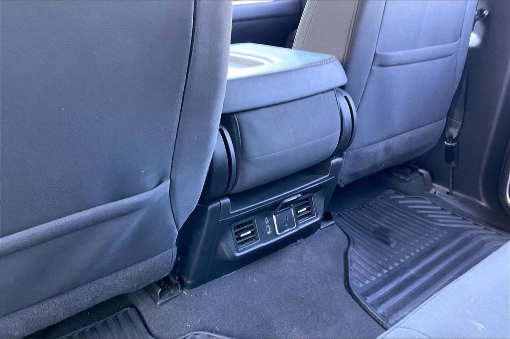 Used 2025 Chevrolet Silverado 1500 LT image 31