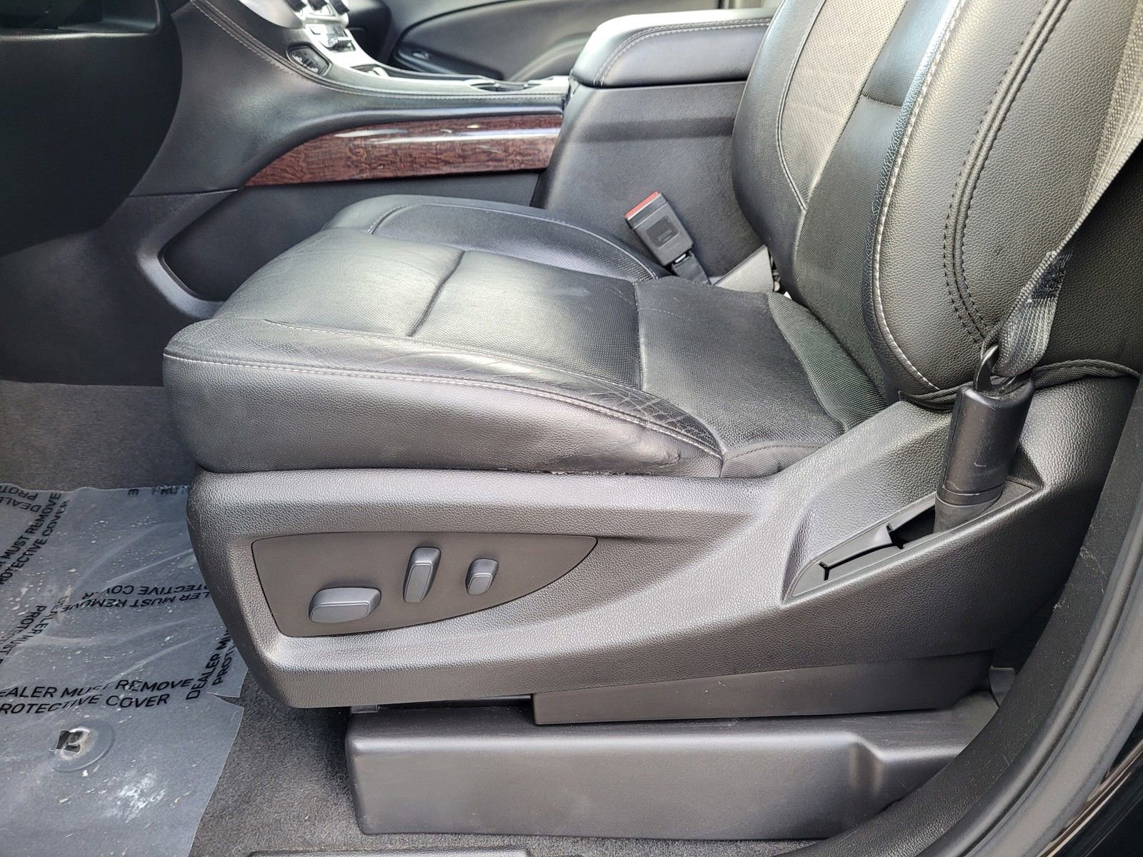 Used 2019 GMC Yukon XL SLT w/ Graphite Performance Edition image 11