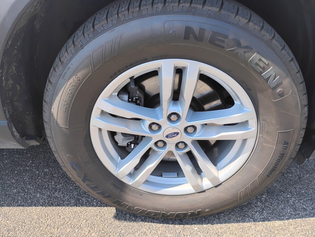 Used 2022 Ford Explorer XLT AWD/4WD image 27