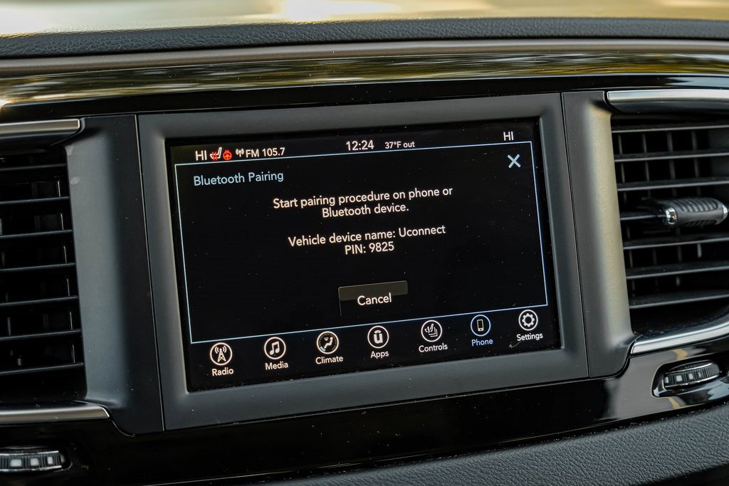 Used 2019 Chrysler Pacifica Touring-L image 36