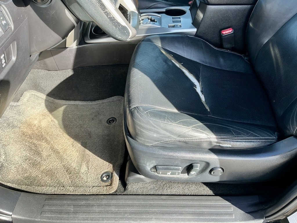 Used 2015 Toyota 4Runner Limited image 40