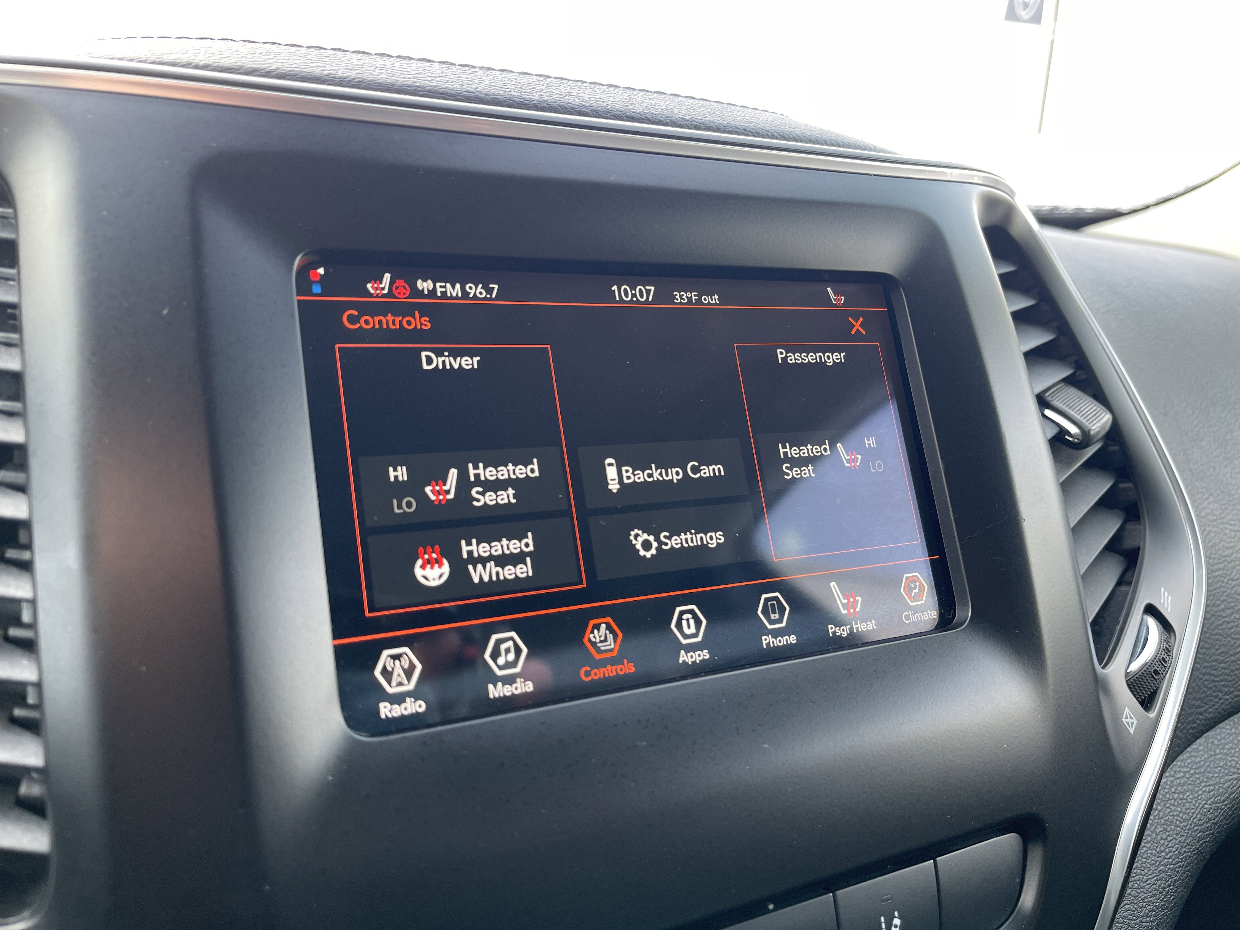 Used 2021 Jeep Cherokee Latitude Lux image 18