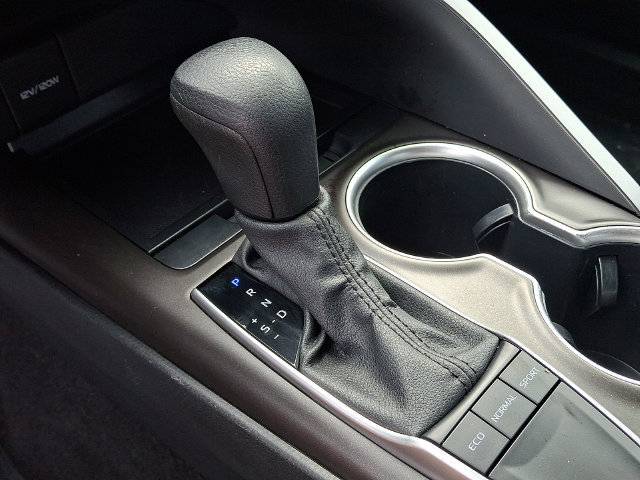 Certified 2024 Toyota Camry LE FWD image 10
