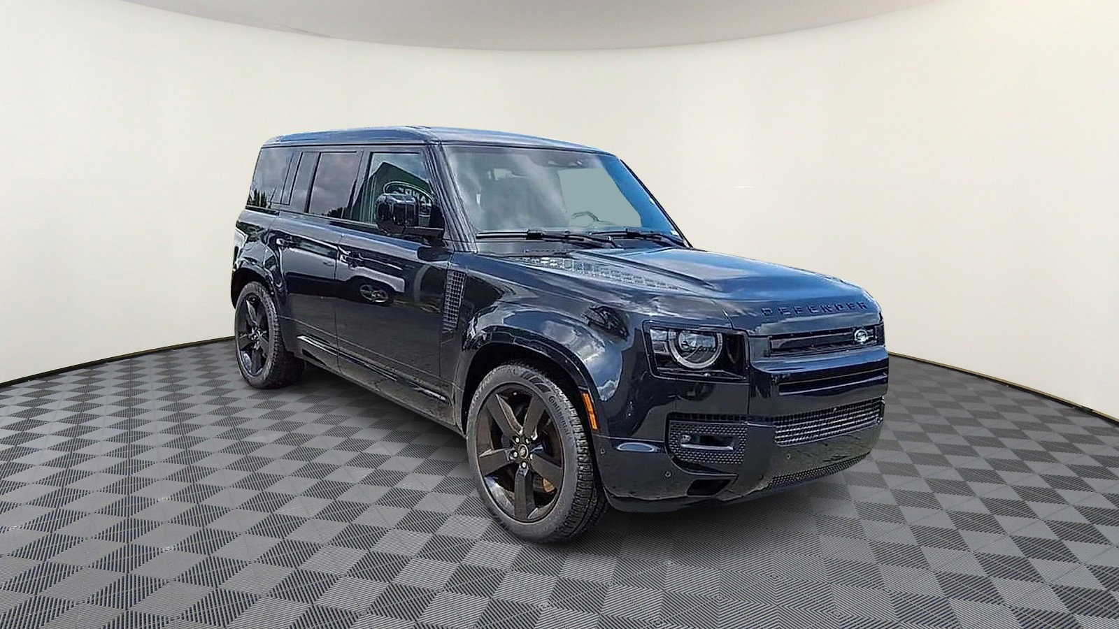 New 2025 Land Rover Defender 110 X-Dynamic SE image 2