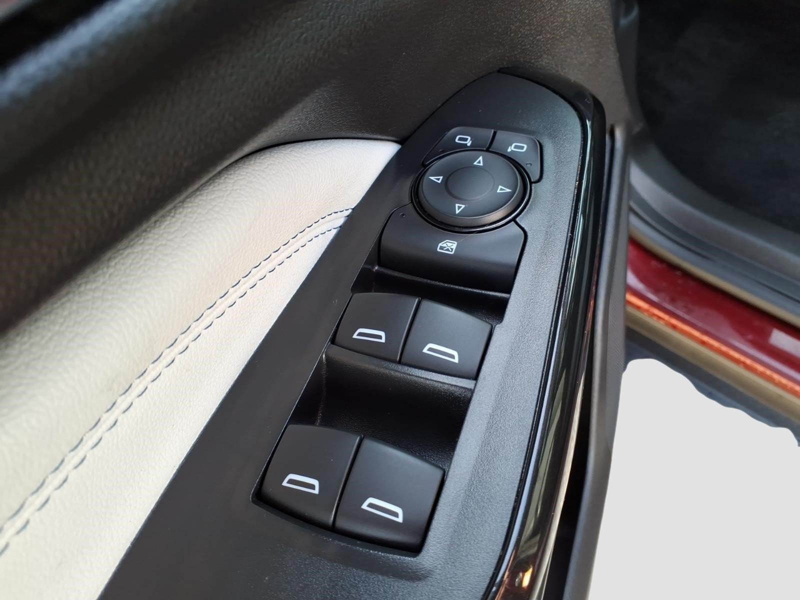 Used 2024 Chevrolet Trax LT w/ LT Convenience Package FWD image 22