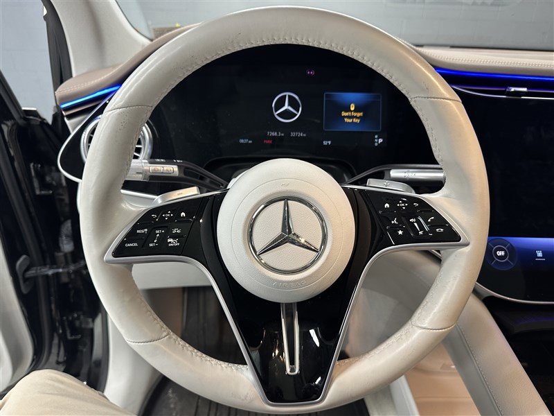 Used 2023 Mercedes-Benz EQS 580 4MATIC SUV image 20