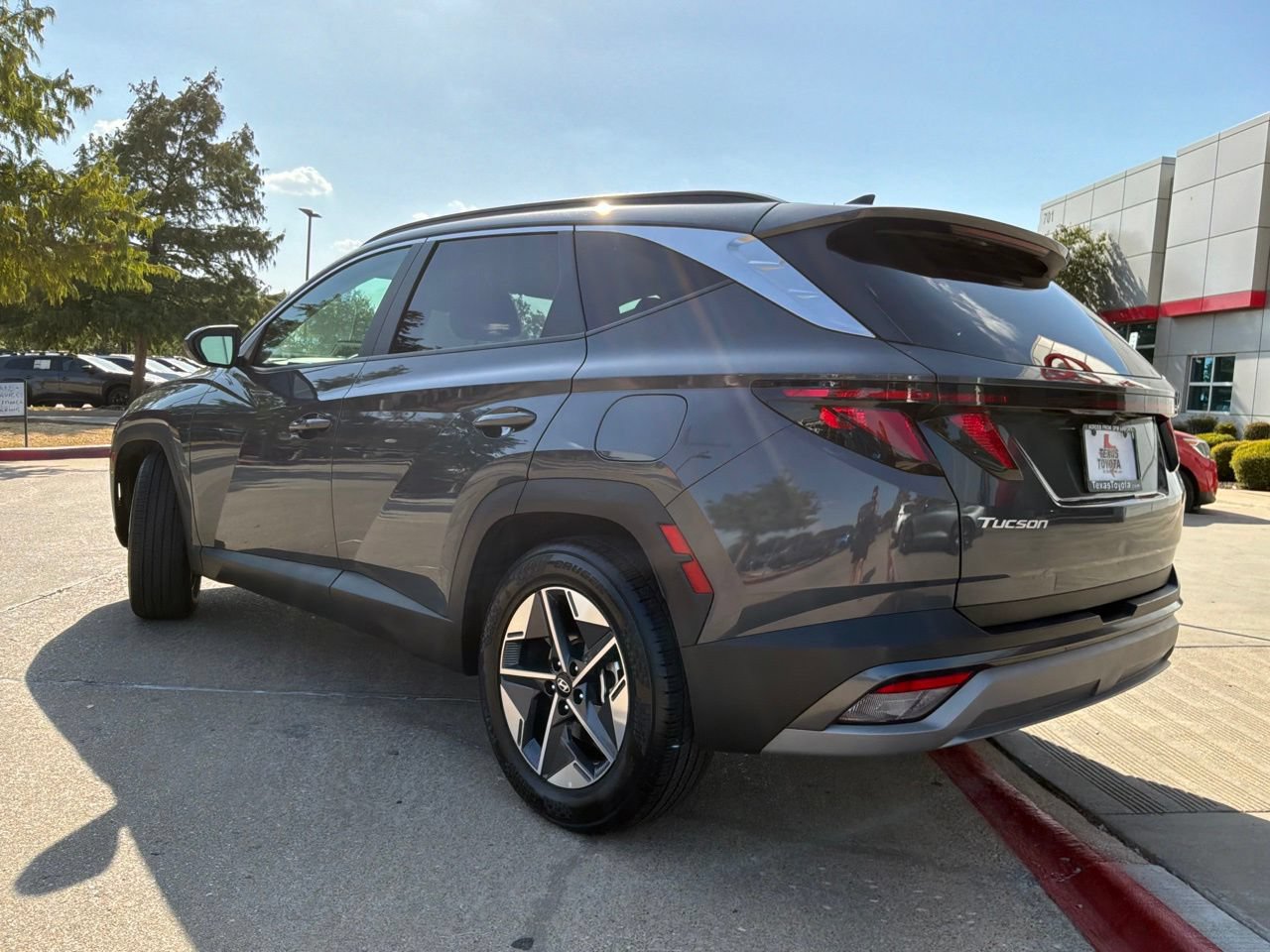 Used 2026 Hyundai Tucson SEL FWD image 8