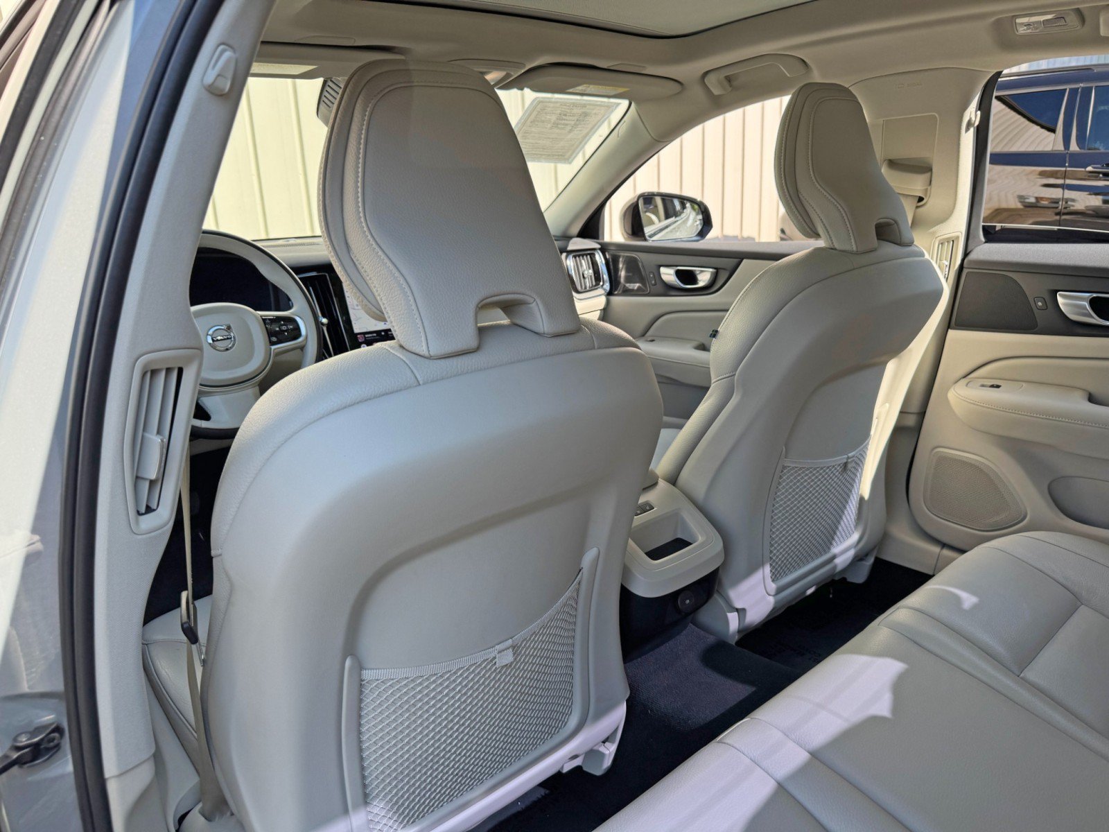 Used 2024 Volvo S60 B5 Plus w/ Climate Package FWD image 38