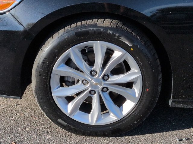 Used 2025 Chevrolet Malibu LT FWD image 11