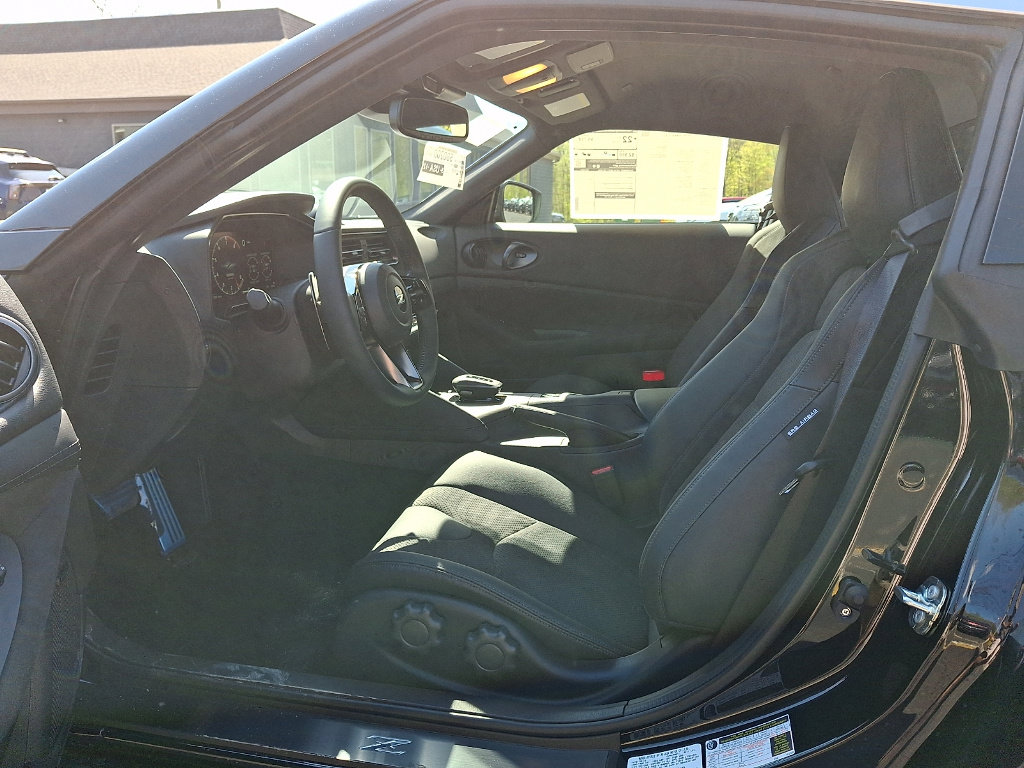 New 2026 Nissan Z Performance w/ Floor Mat Package RWD image 5