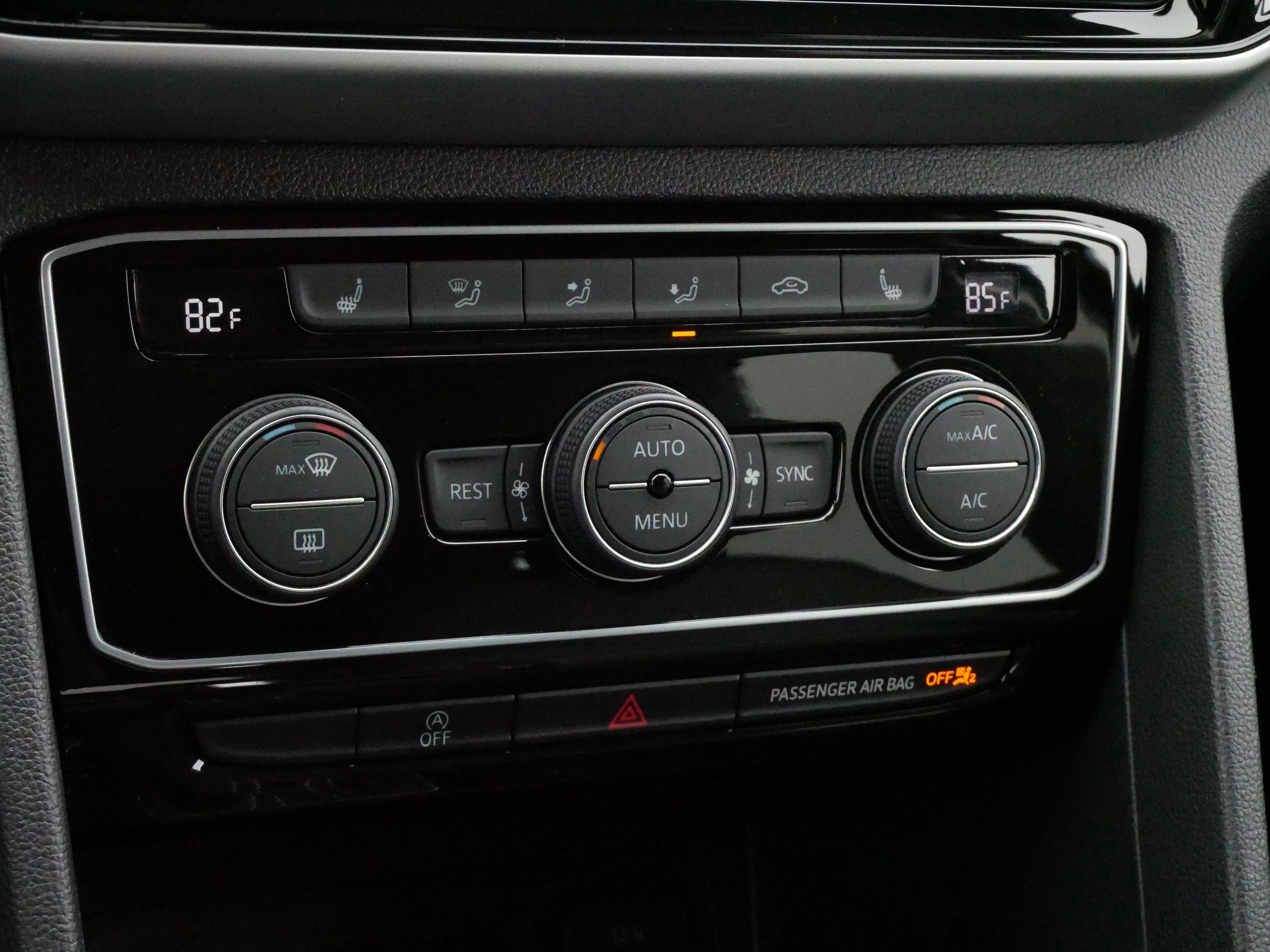 Used 2022 Volkswagen Atlas SEL image 23