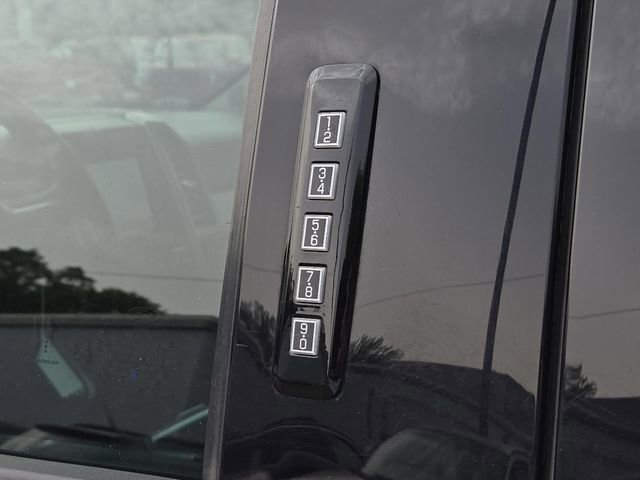 Used 2021 Ford F250 Lariat w/ Lariat Value Package image 10