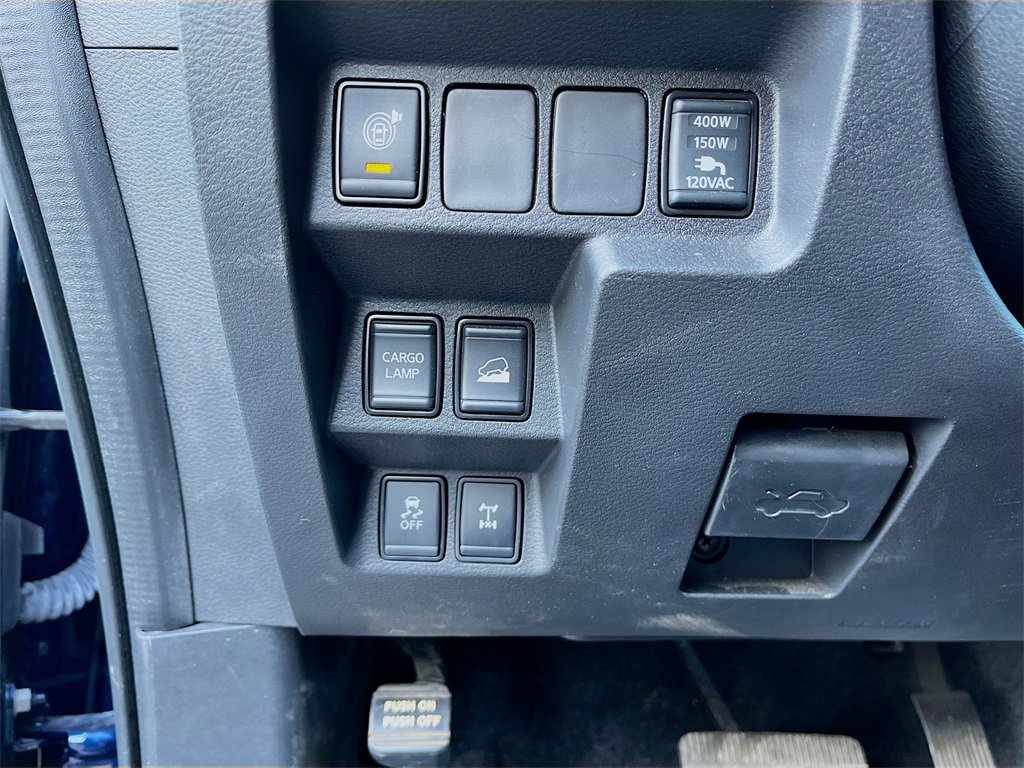 Used 2023 Nissan Frontier PRO-4X w/ Pro-4X Premium Package image 18