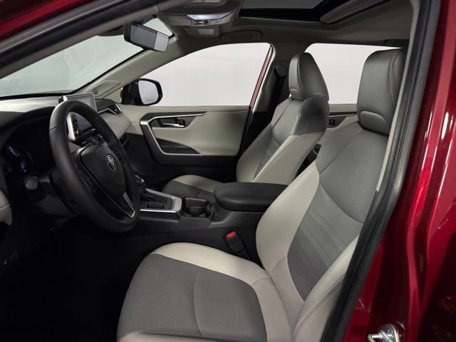 Used 2020 Toyota RAV4 Limited w/ Limited Grade Weather Package image 14