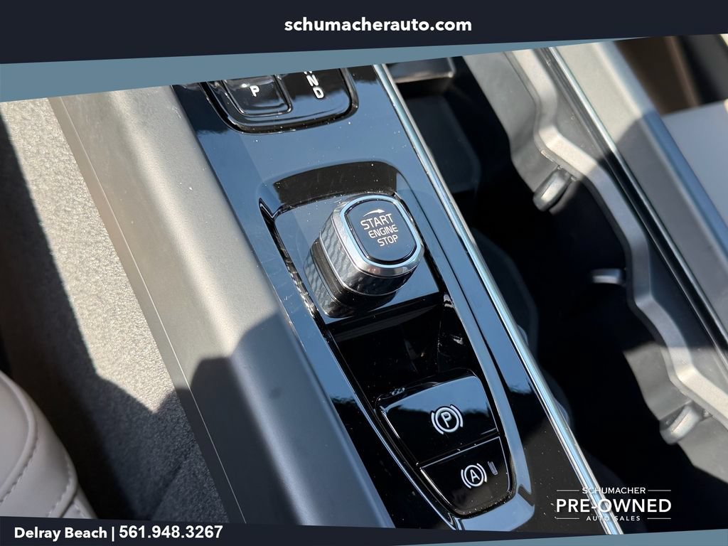 Used 2026 Volvo XC60 B5 Plus w/ Protection Package Premier AWD/4WD image 23