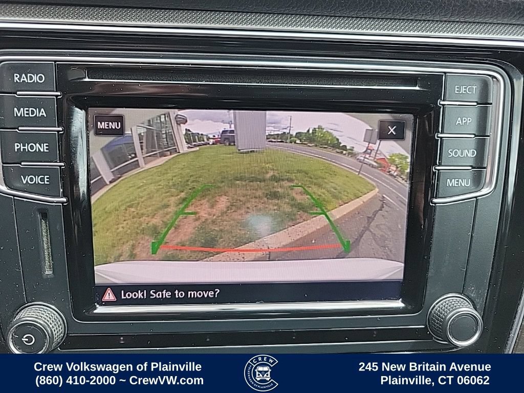 Used 2018 Volkswagen Passat 2.0T SE FWD image 7