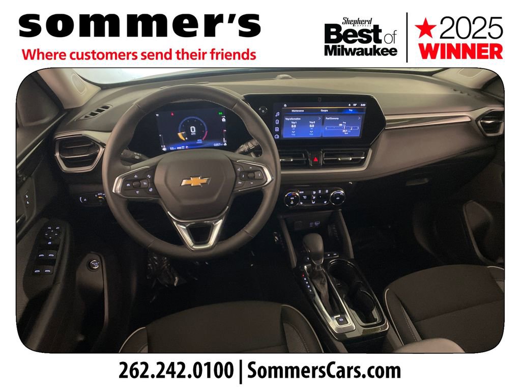 Used 2025 Chevrolet TrailBlazer LT w/ Convenience Package AWD/4WD image 12
