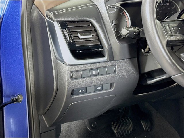 Used 2022 Nissan Rogue SL w/ SL Premium Package image 8