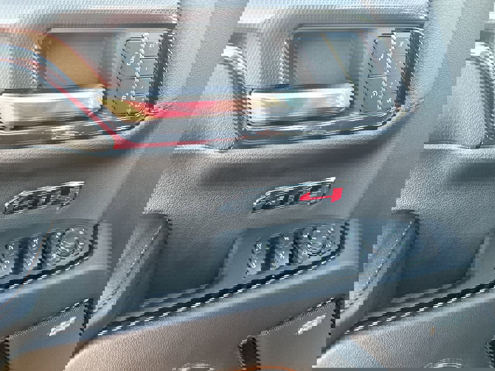 Used 2024 GMC Sierra 1500 AT4 w/ Technology Package image 12