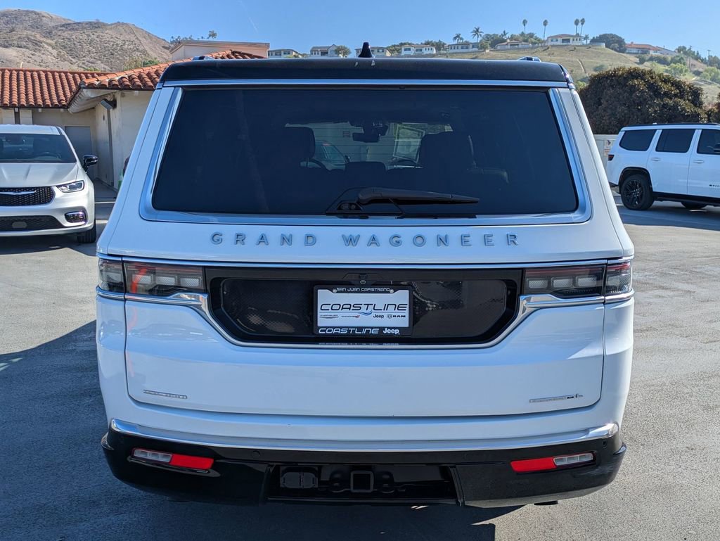 Used 2023 Jeep Grand Wagoneer L Series II image 4