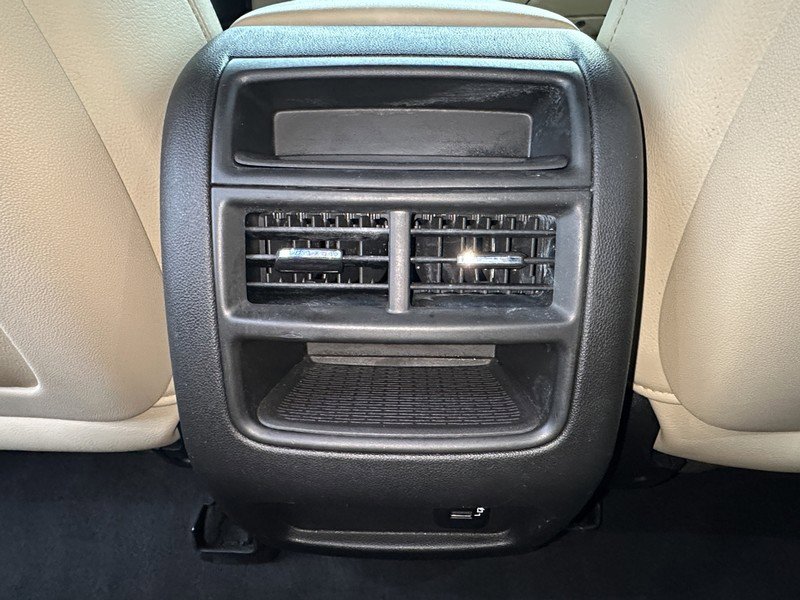 Used 2018 Cadillac XT5 FWD image 11