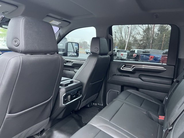 Used 2024 Chevrolet Silverado 2500 LTZ w/ LTZ Convenience Package image 36
