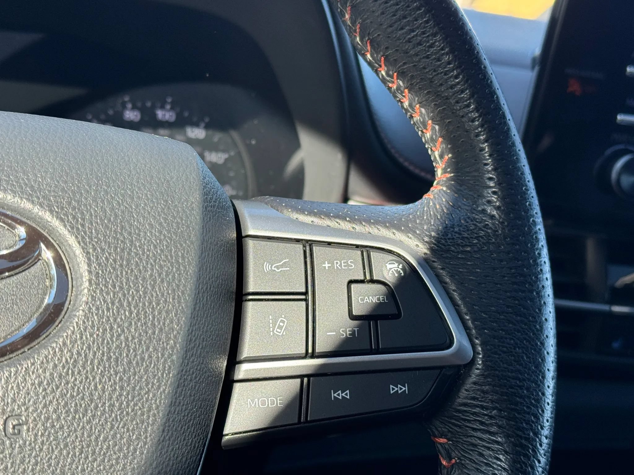Used 2021 Toyota Sienna XSE AWD/4WD image 39