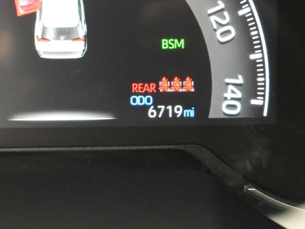 Certified 2025 Toyota RAV4 XLE image 21