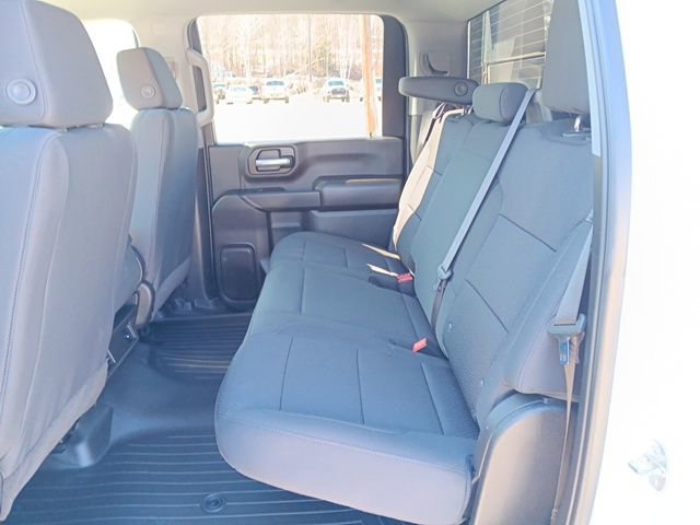 Used 2024 GMC Sierra 3500 Pro w/ Convenience Package image 10