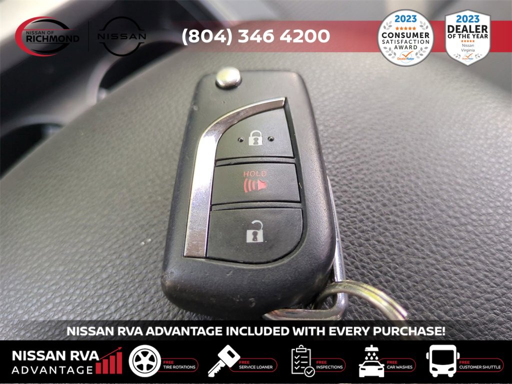 Used 2019 Toyota RAV4 LE image 27