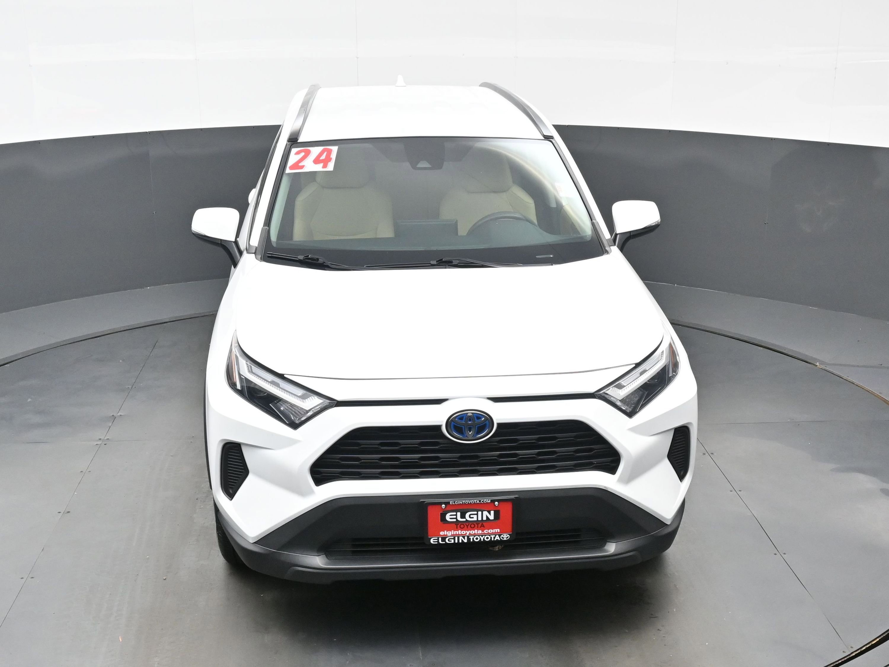 Used 2024 Toyota RAV4 LE AWD/4WD image 33
