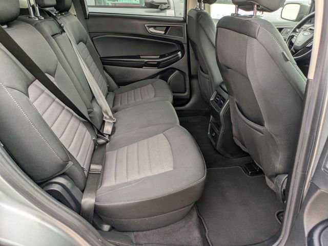 Used 2022 Ford Edge SE image 30
