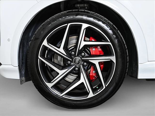 Certified 2025 Audi SQ6 e-tron Prestige w/ 21" Black Optic Wheel Package AWD/4WD image 25