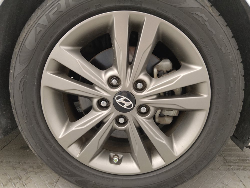 Used 2018 Hyundai Elantra SEL w/ Cargo Package FWD image 31