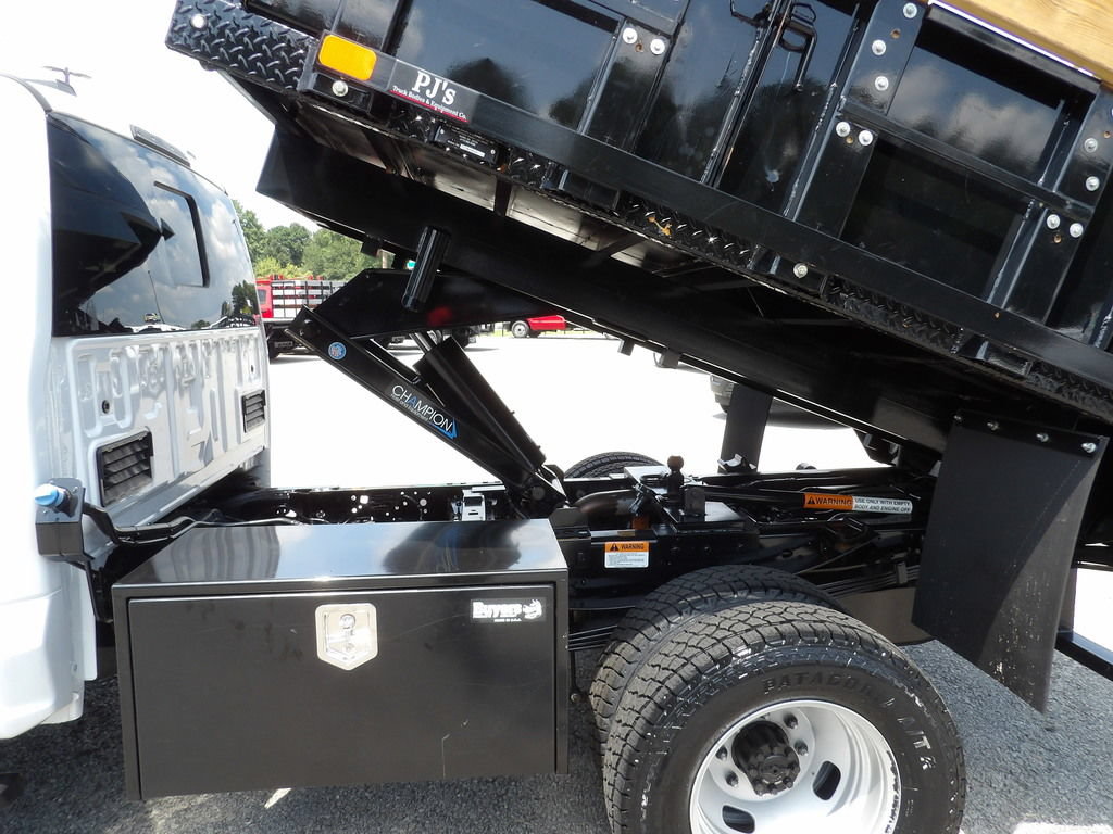 Used 2023 Ford F350 XL w/ Snow Plow Prep Package AWD/4WD image 65