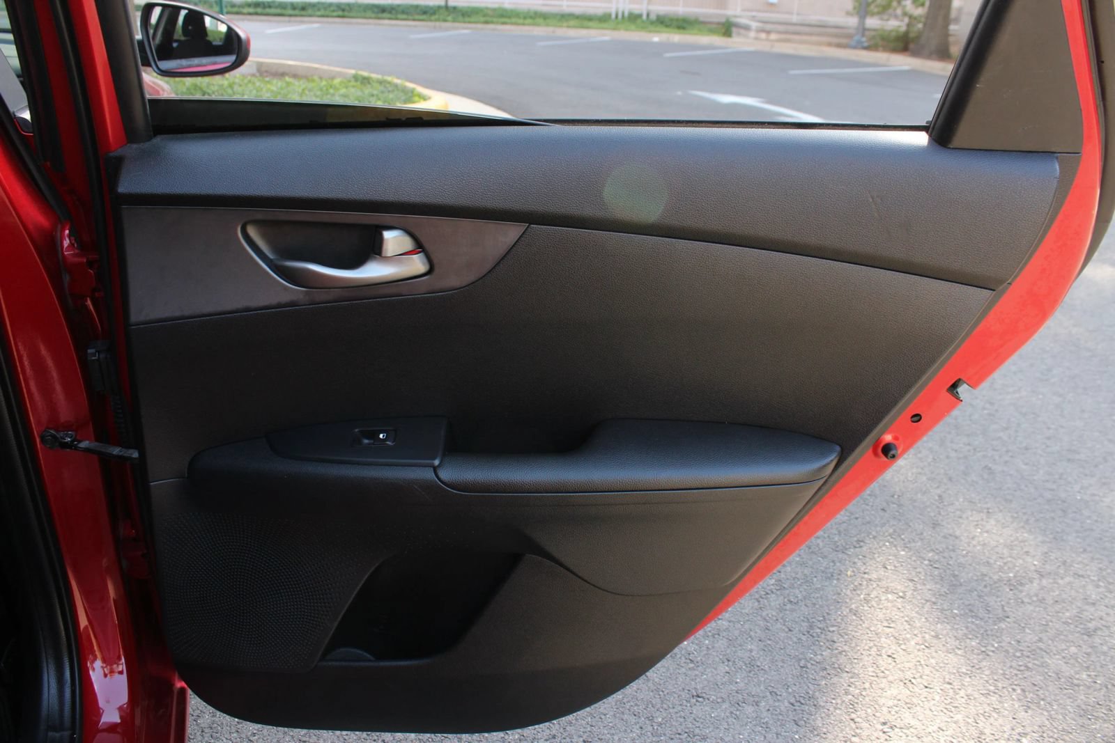 Used 2020 Kia Forte LXS FWD image 24