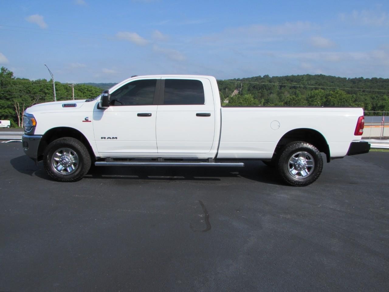Used 2024 RAM 3500 Big Horn AWD/4WD image 4
