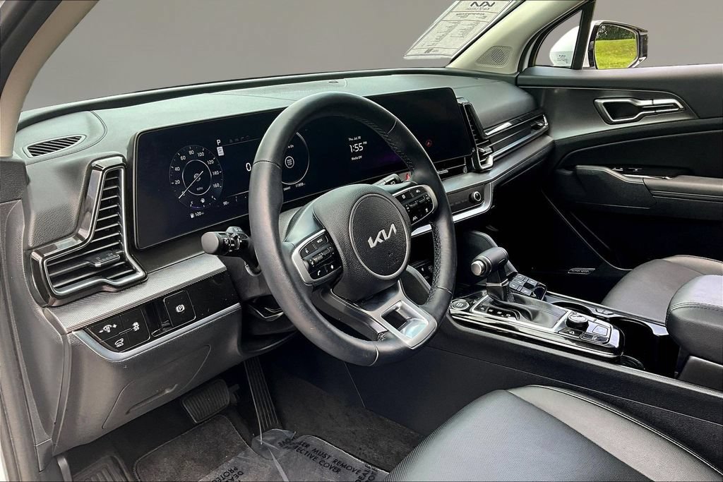 Certified 2025 Kia Sportage SX AWD/4WD image 16